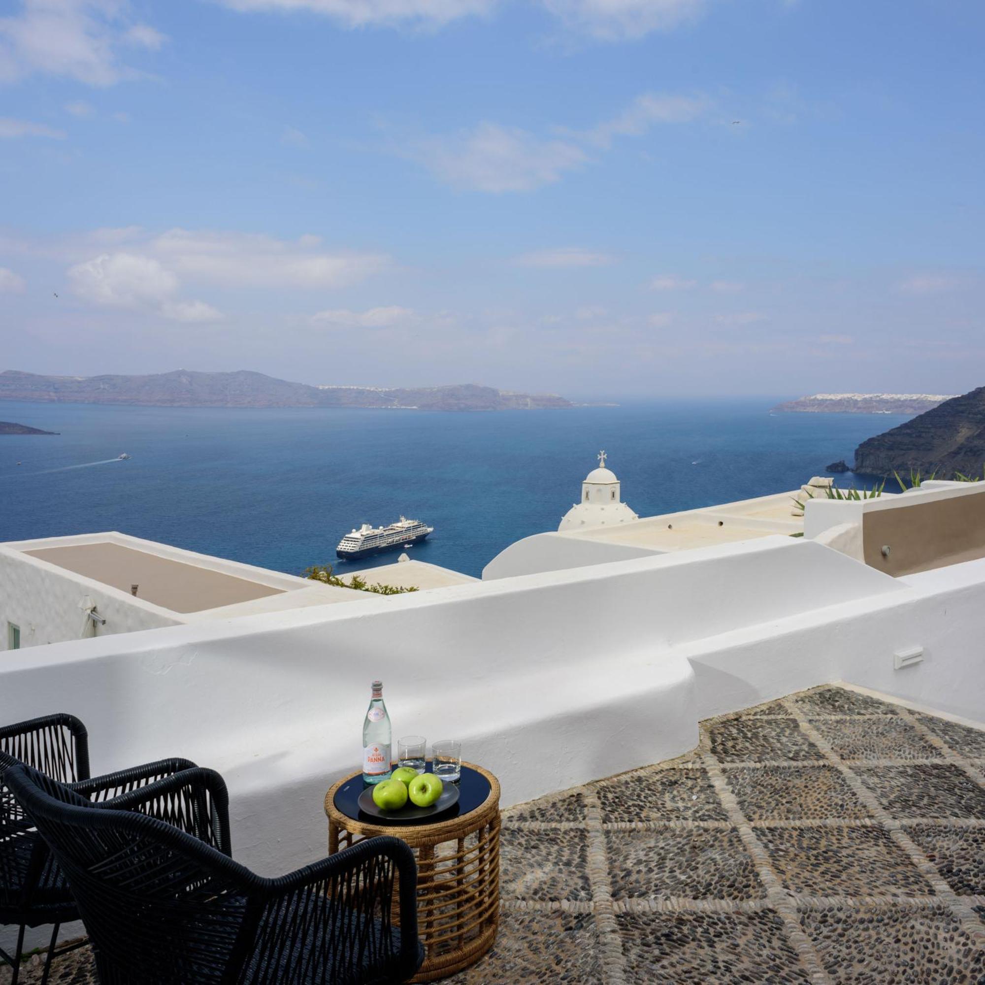 Elia Family Suites Fira  Exterior foto